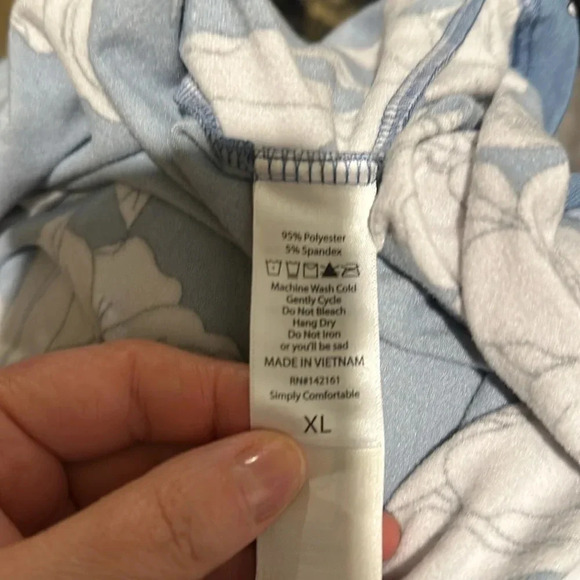 LuLaRoe Amber HoodieBlue FloralPrint - Picture 4 of 4